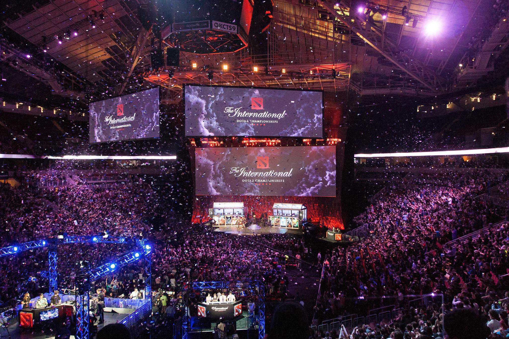 Dota2：刀圈“五小金花”的人气为何如此之高，水友：台妹克我